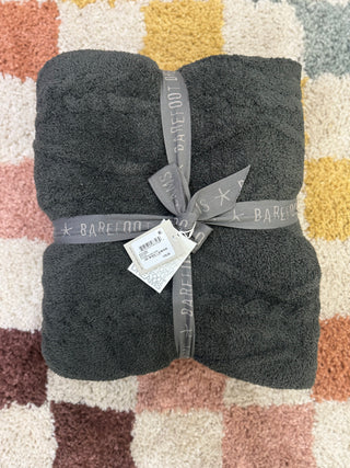 BAREFOOT DREAMS: FISHERMAN CABLE THROW- DARK MOSS